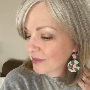 Meet your Posher, Paula